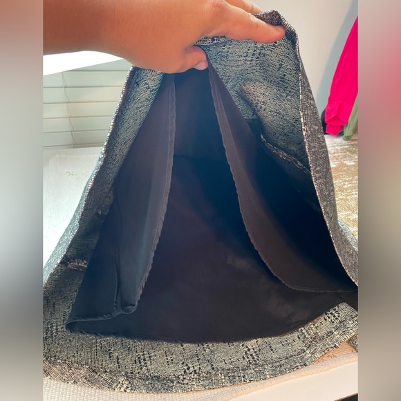 ANNE KLEIN Sleeveless Black & Gold Metallic V-Neck A-Line Dress | Size 4 - Picture 11 of 14